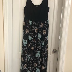 Torrid size 1 maxi dress